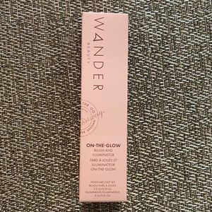 Wanderer beauty on the glow blush and Illuminator